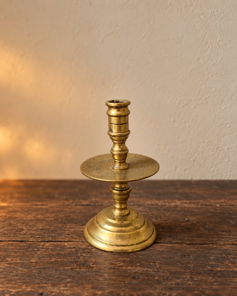 Oude massief messing schijfkandelaar antiek model, Ophalen of Verzenden, Koper of Brons
