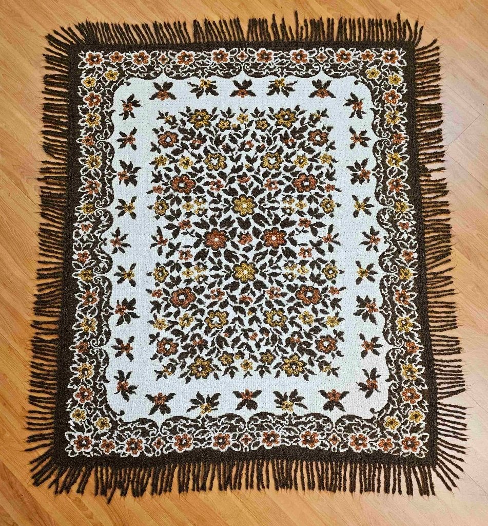 Kleed tafelkleed bloemmotief 145/120 cm, Gebruikt, Etten-Leur, DJT@dejuistetoon.eu, Ophalen of Verzenden