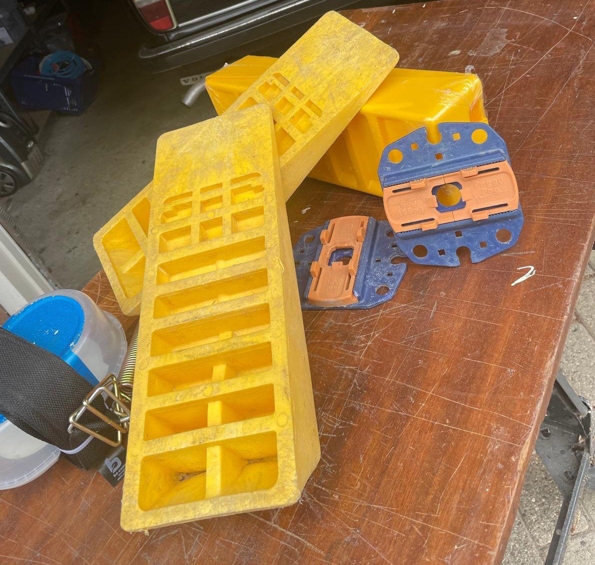 Lefels voor caravan of camper (4 stuks), Ophalen, Gebruikt