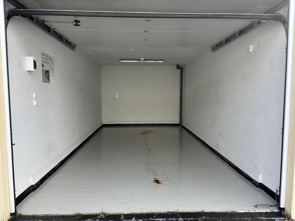 Garagebox/bedrijfsruimte te koop Bergen op Zoom – Lelyweg 16