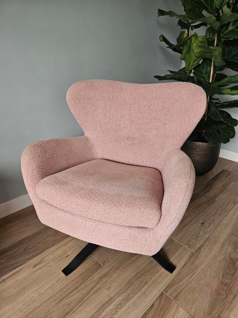 DYKK Tessel draaifauteuil - Lichtroze, Ophalen, Zo goed als nieuw, Minder dan 75 cm, 75 tot 100 cm