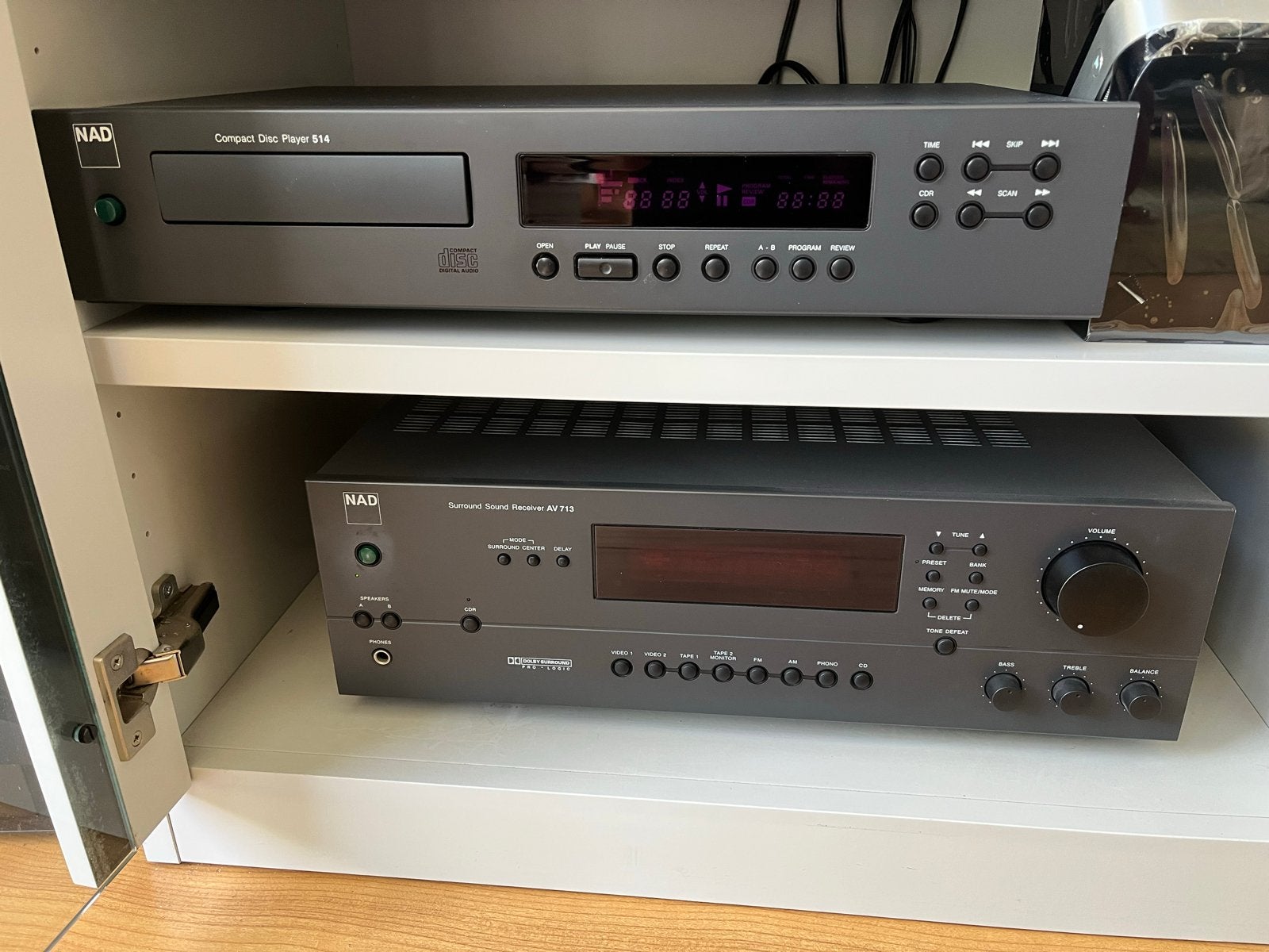 NAD Compact Discplayer 514 & Surround Sound Receiver AV 713, Ophalen, Zo goed als nieuw, Overige merken