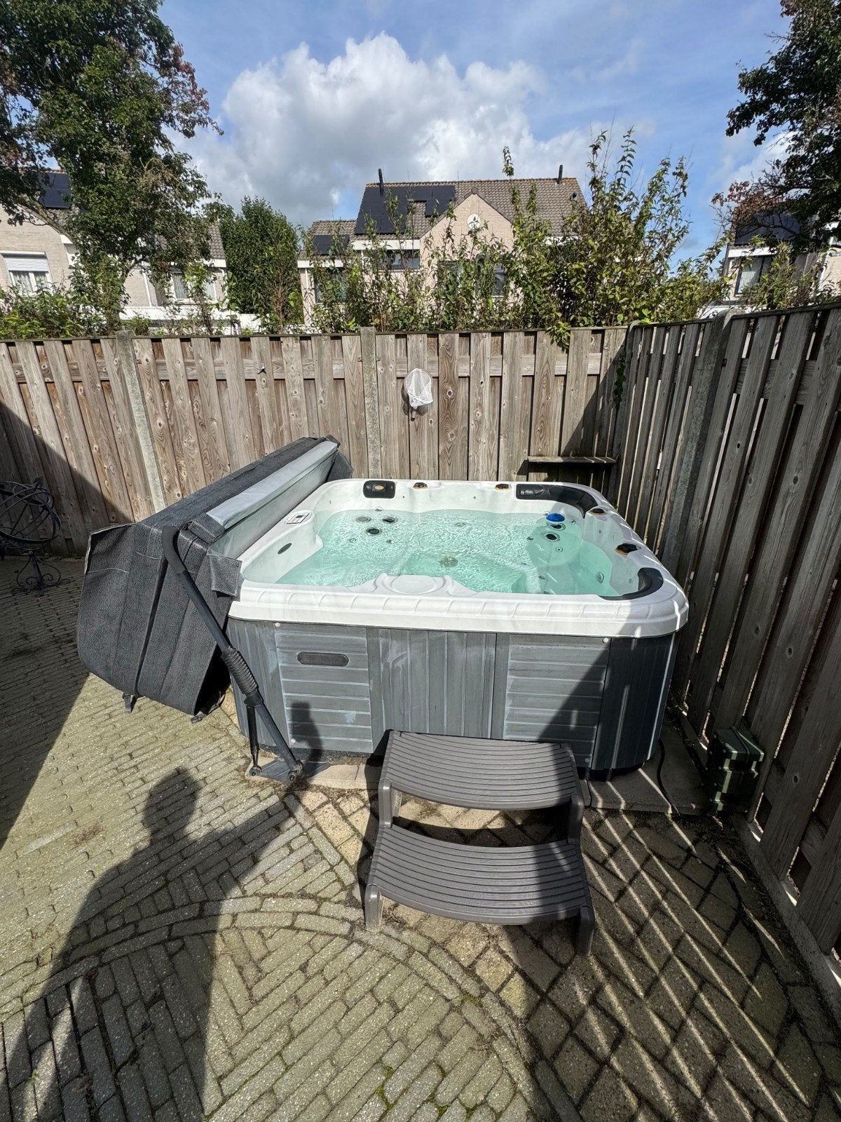 Luxe Passion Spa Jacuzzi (Balboa) - inclusief cover, lifter, Ophalen, Gebruikt, Afdekzeil, Vast
