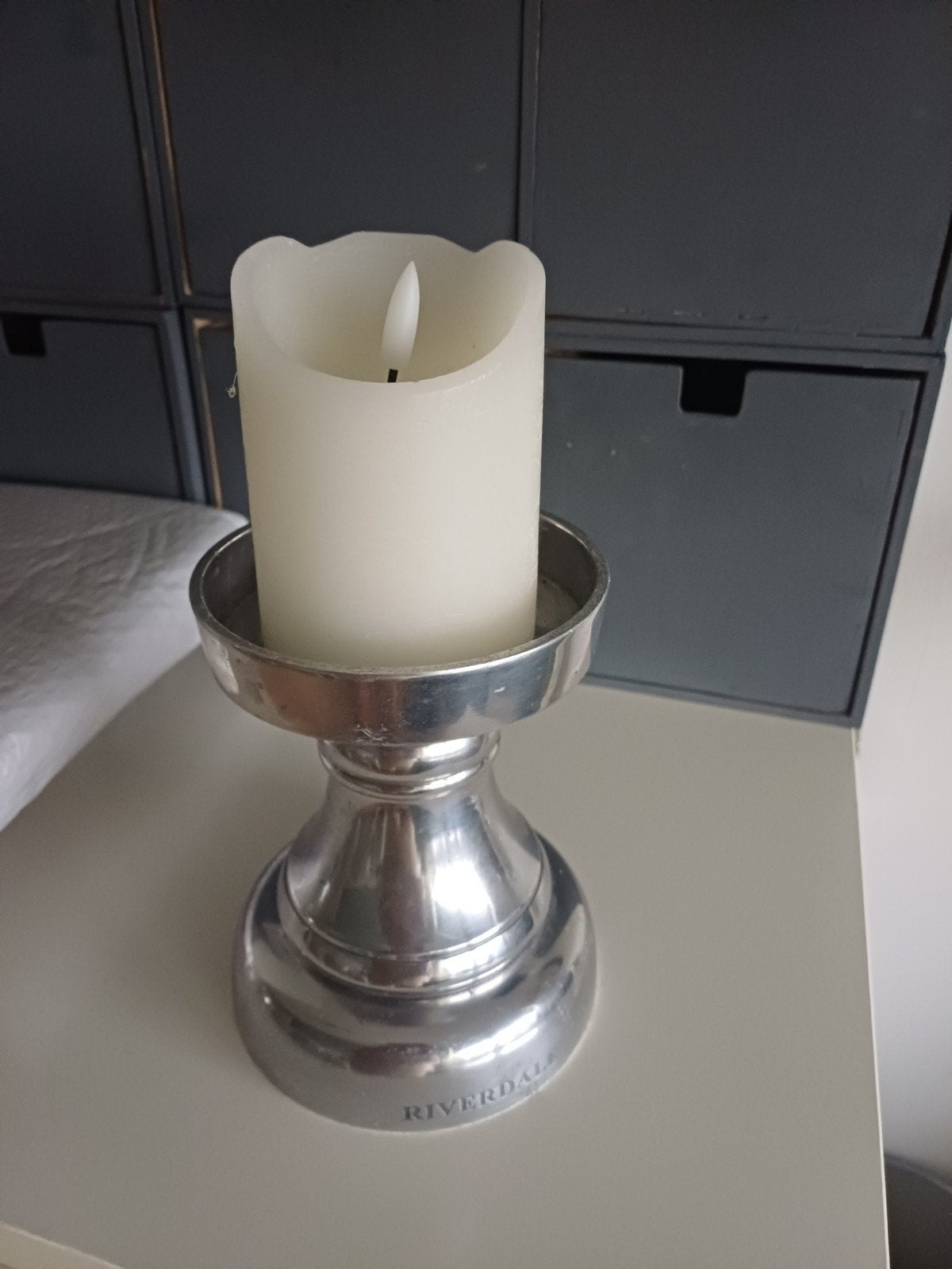 Riverdale standaard met kaars met   batterij, Ophalen of Verzenden, Kaars, Riverdale
