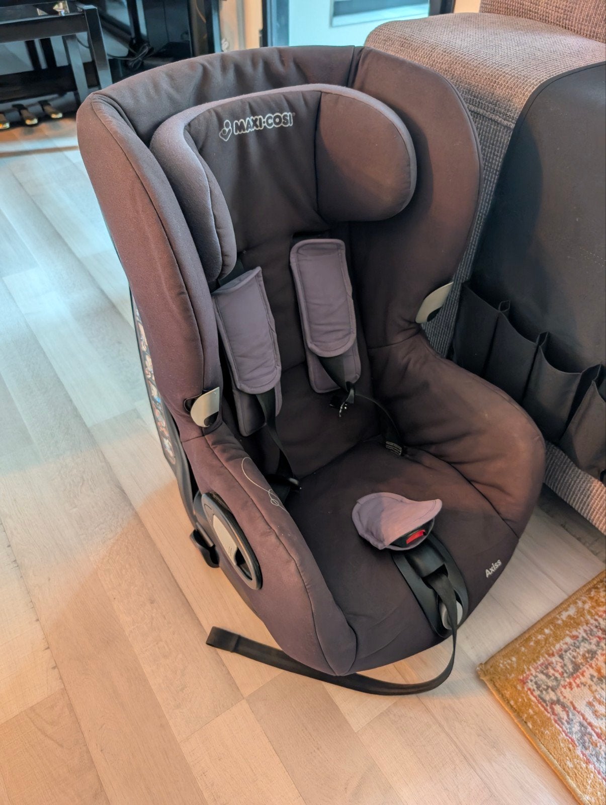 Maxi-Cosi Axiss autostoel 360 draaibaar, Ophalen, Verstelbare rugleuning, 9 t/m 18 kg, Maxi-Cosi