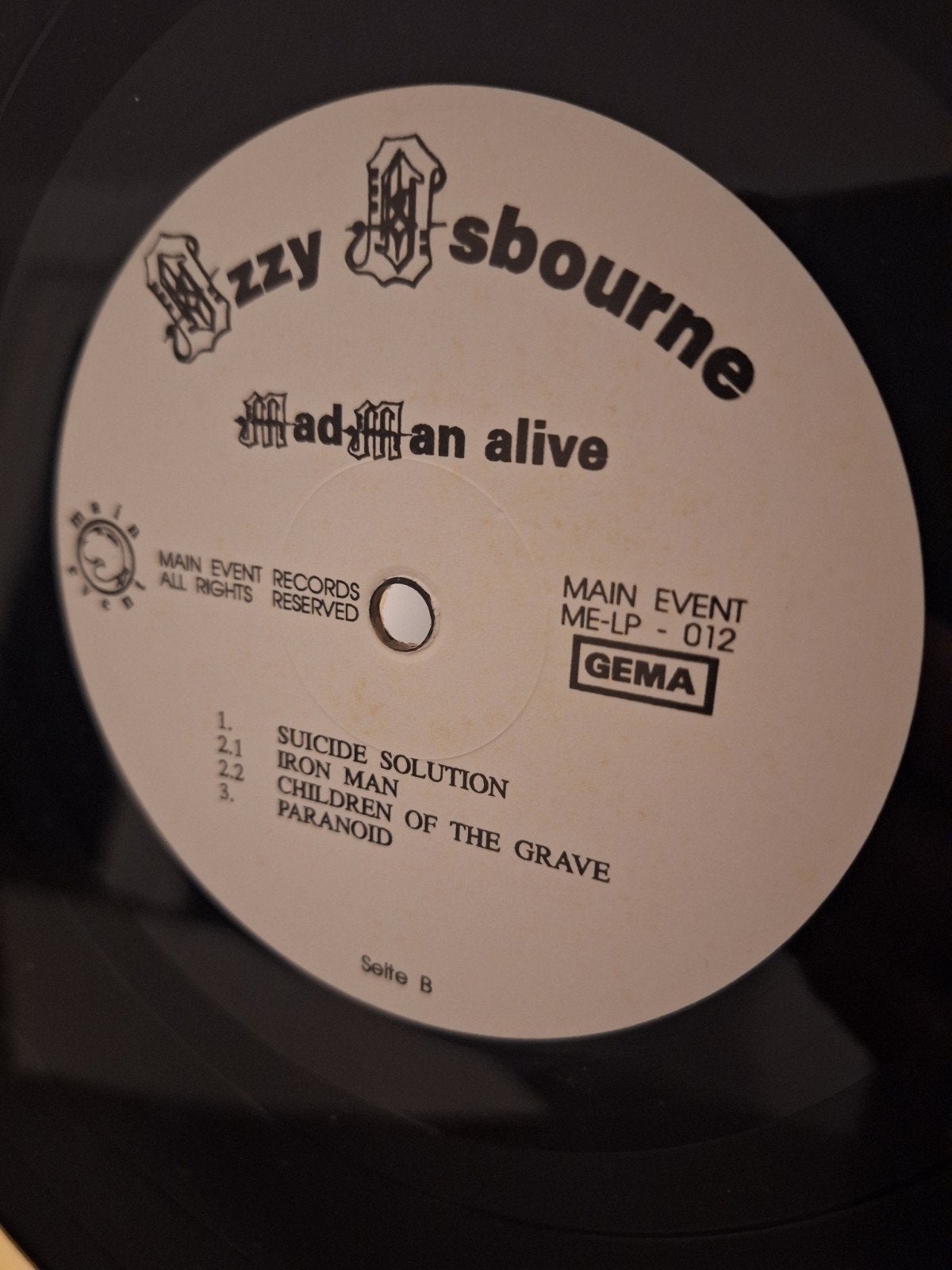 Foto 13 van Ozzy Osbourne - Mad Man Alive (Zeldzame Bootleg LP)