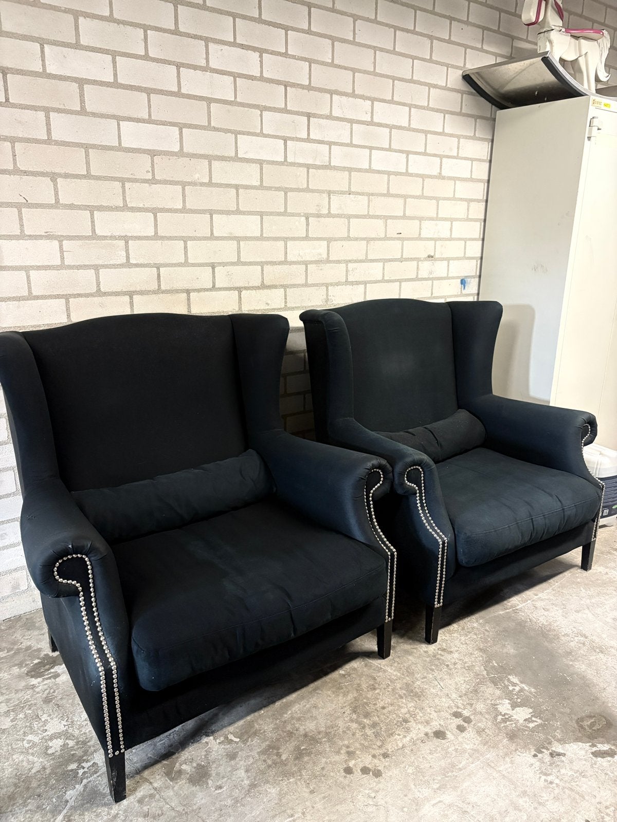 2x Zwarte oorfauteuil - nog erg netjes, Ophalen, Minder dan 75 cm, Zo goed als nieuw, 100 tot 125 cm
