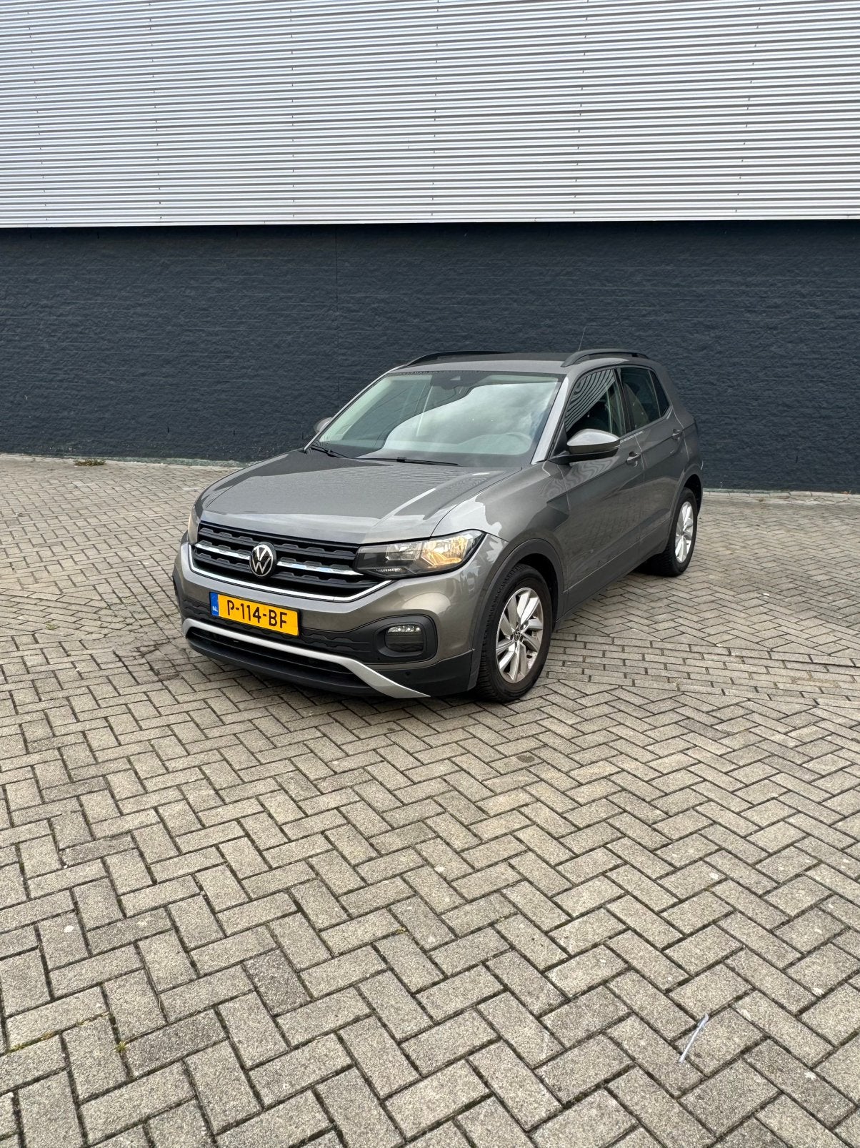 Volkswagen T-Cross 1.0 TSI 110pk 7-DSG 2021 camera Grijs, Auto's, Volkswagen, Zwart, 19 km/l, Particulier, 3 cilinders