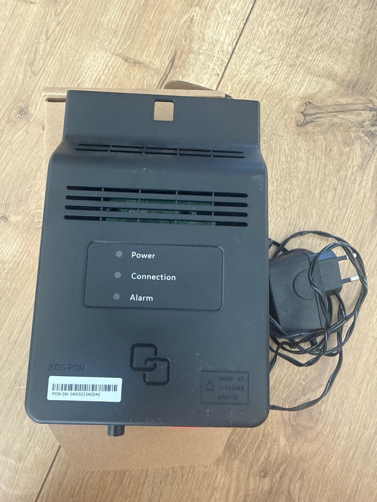 Genexis KPN XGS-PON glasvezelmodem (GMC-TK01-XGS2110-EU-1), Ophalen of Verzenden, Zo goed als nieuw