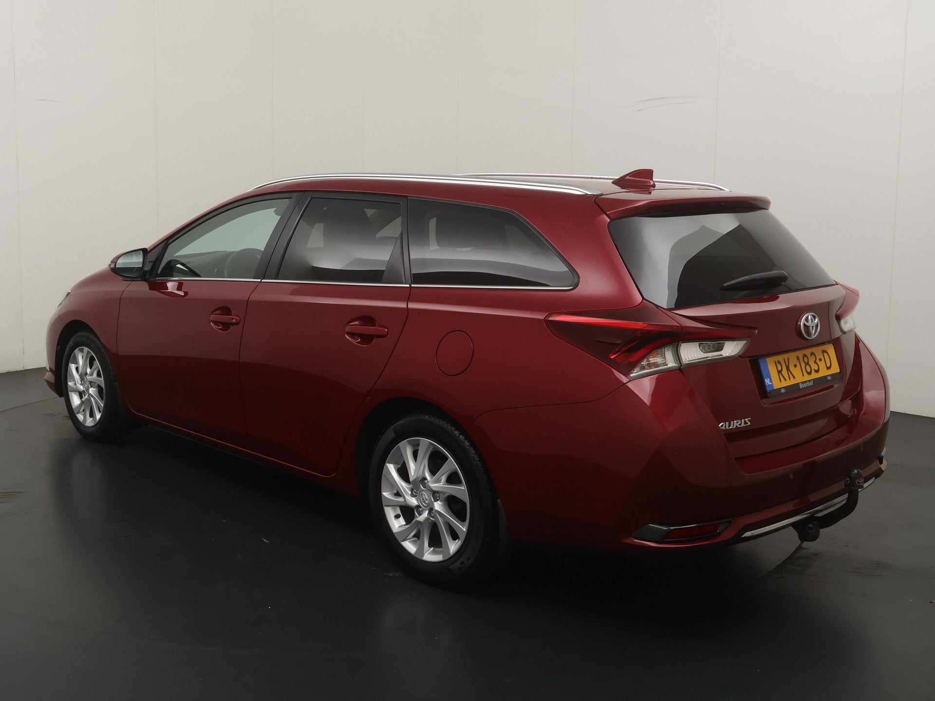 Toyota Auris Touring Sports 1.2T 116pk Executive | Trekhaak, 12 maanden, 450 kg, Gebruikt, Origineel Nederlands