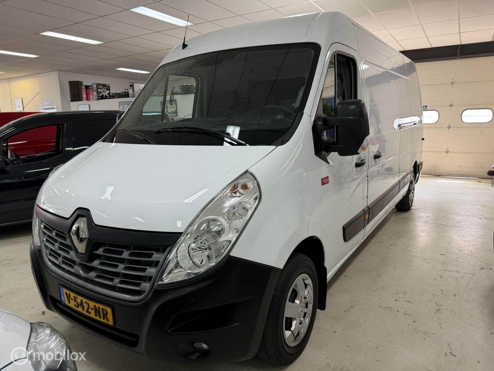 Renault Master T35 2.3 dCi L3H2 Airco Cruise, Gebruikt, Euro 6, 4 cilinders, Renault
