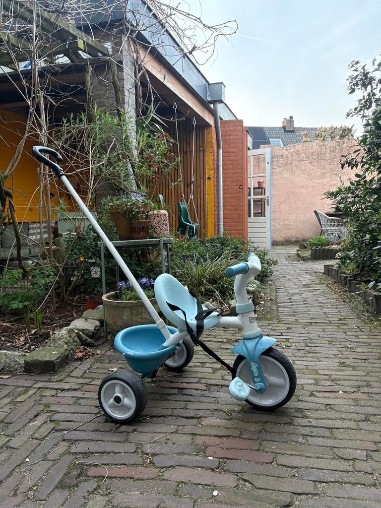 Smoby driewieler met duwstang, Fietsen en Brommers, Fietsen | Driewielers, Gebruikt, Duwstang, Ophalen