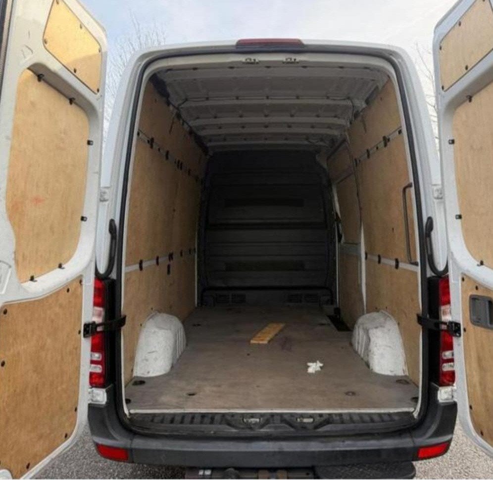 Busje huren inboedel verhuizing vervoer transport, Ophalen, Eenpersoons, Hout