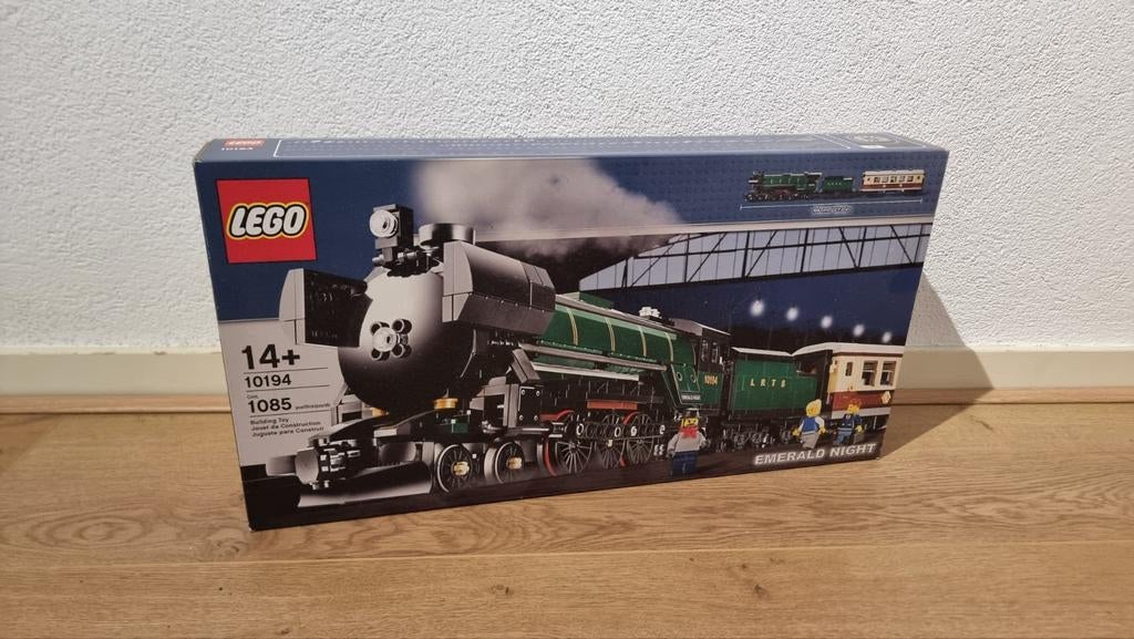 Lego 10194 Emerald Night, Overige thema's, Lego, Nieuw, Ophalen of Verzenden