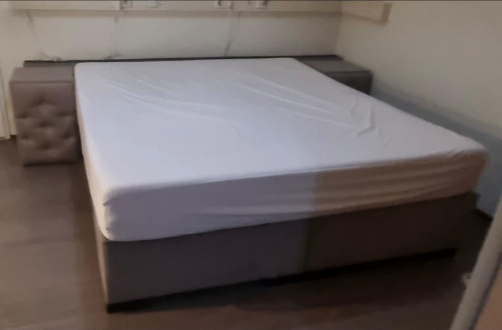 Boxspring met nachtkastjes en matras 180x200, Ophalen, Gebruikt, Tweepersoons, 180 cm
