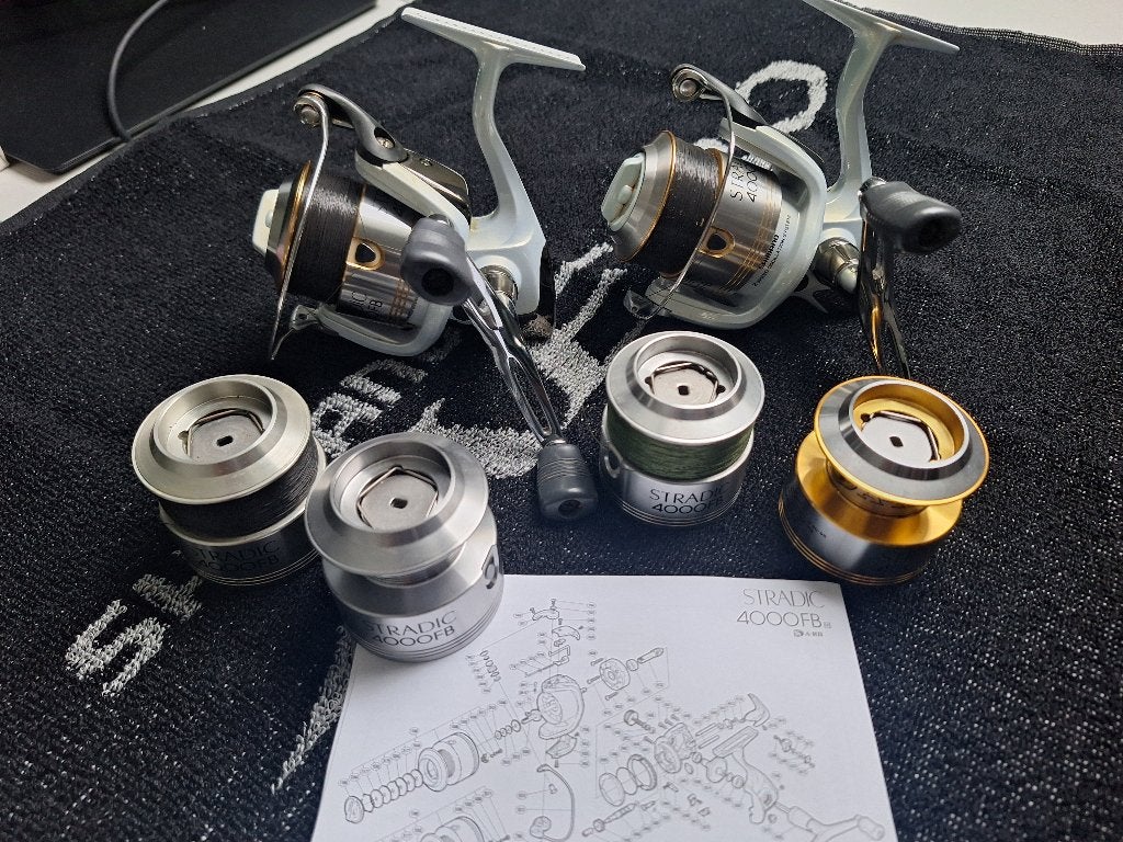 2x Shimano Stradic FB molens, Watersport en Boten, Ophalen of Verzenden, Gebruikt, Molen
