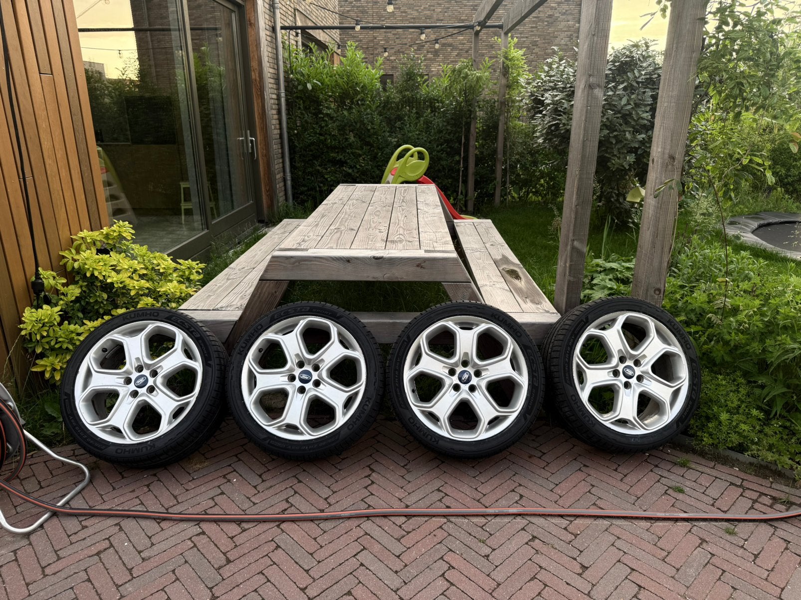 18 inch Ford ST/Mondeo Velgen NIEUWE Banden 235/40/18, Ophalen