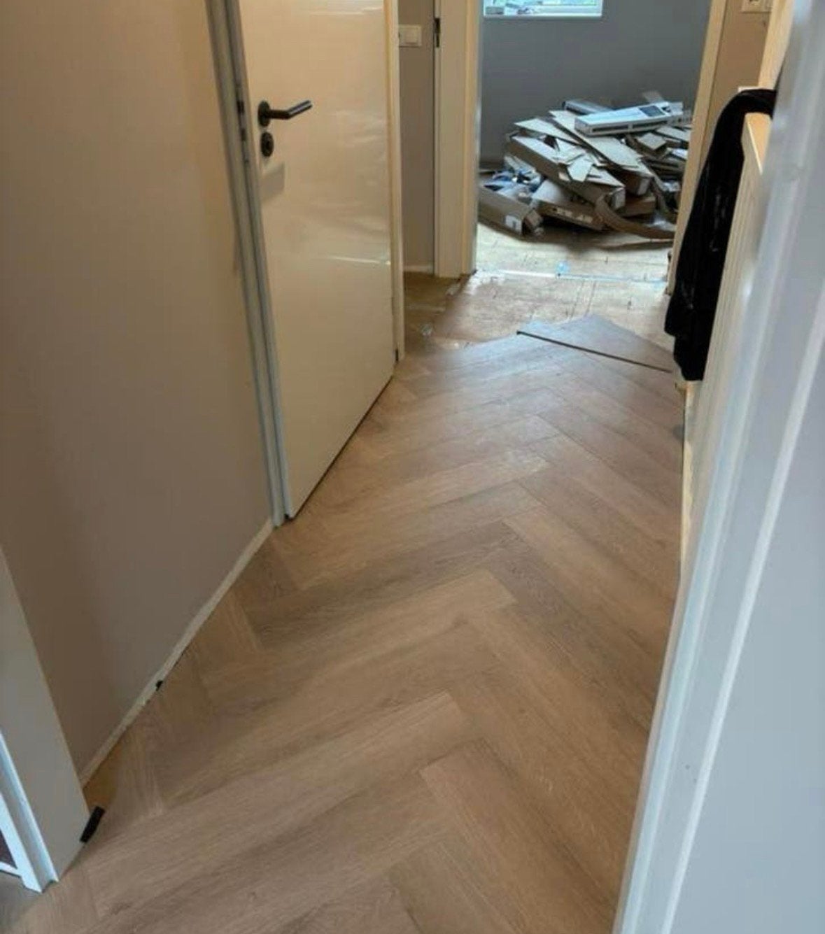 Floorlife YUP Merton Herringbone Dark oak (Visgraat), Ophalen, Overige materialen, 50 tot 150 cm, Overige typen