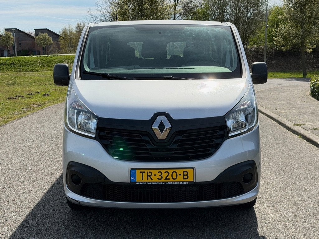 Renault Trafic Passenger 1.6 dCi L2H1| Airco | Cruise | Radi, Auto's, Renault, Voorwielaandrijving, Gebruikt, 2000 kg, 1813 kg