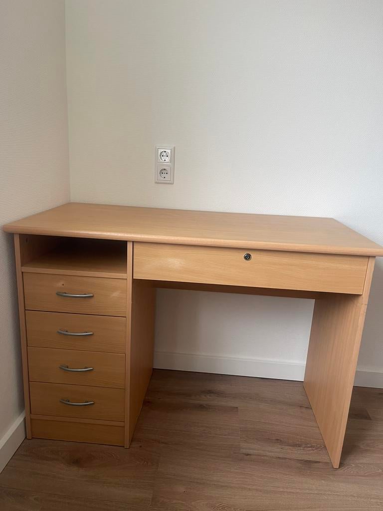 Bureau hout, Ophalen, Gebruikt