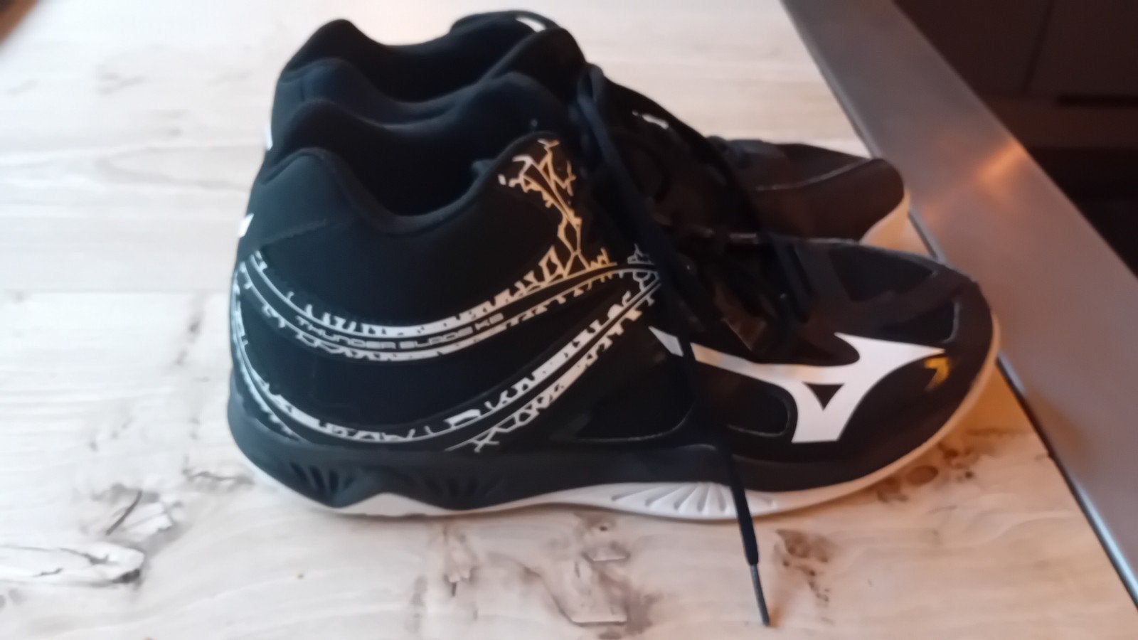 Mizuno Thunder Blade KB Indoor zaalschoenen- maat 46, Sport en Fitness, Ophalen of Verzenden, Zo goed als nieuw