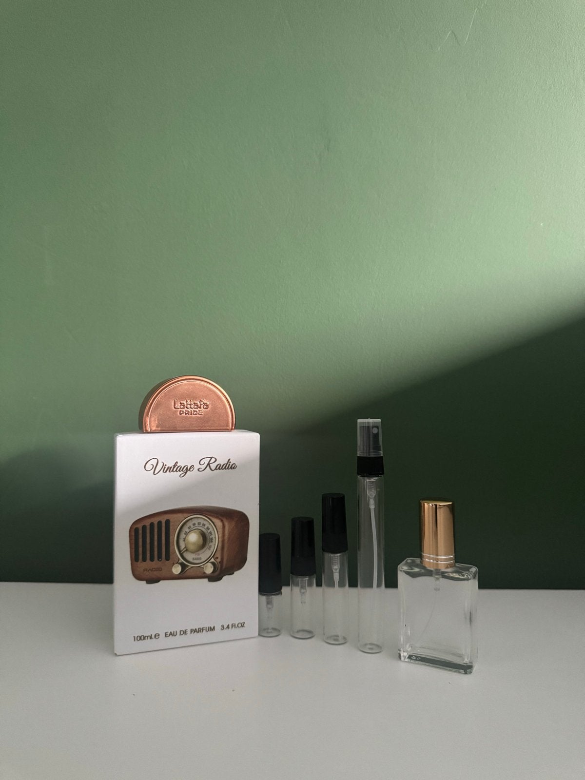 Lattafa Vintage Radio - Decant/Sample, Ophalen of Verzenden, Nieuw