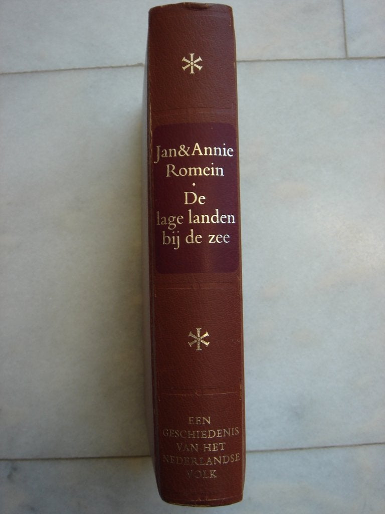 De lage landen bij de zee - Jan en Annie Romein, Ophalen of Verzenden, Gelezen, Jan en Annie Romein