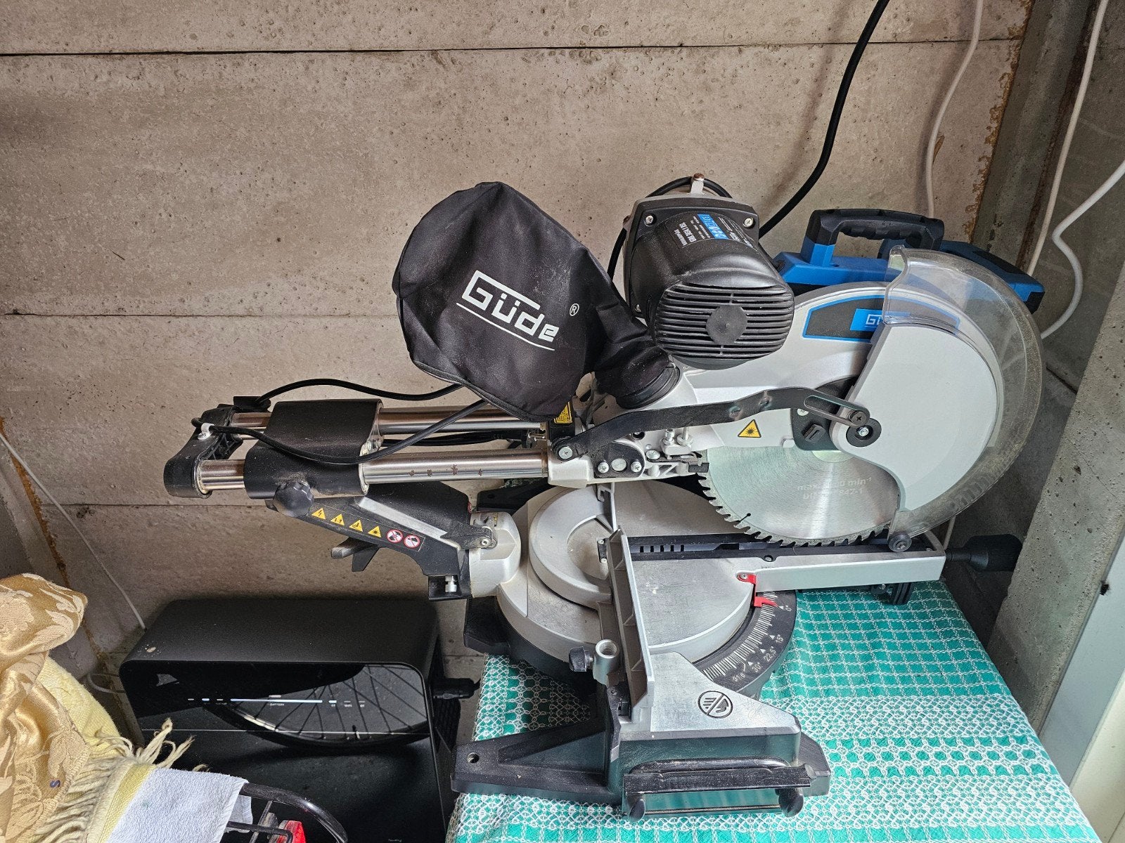 Güde GRK 3034.1 BSL Radiale Afkortzaag 2000W, Ophalen, 70 mm of meer, Zo goed als nieuw, Afkortzaag