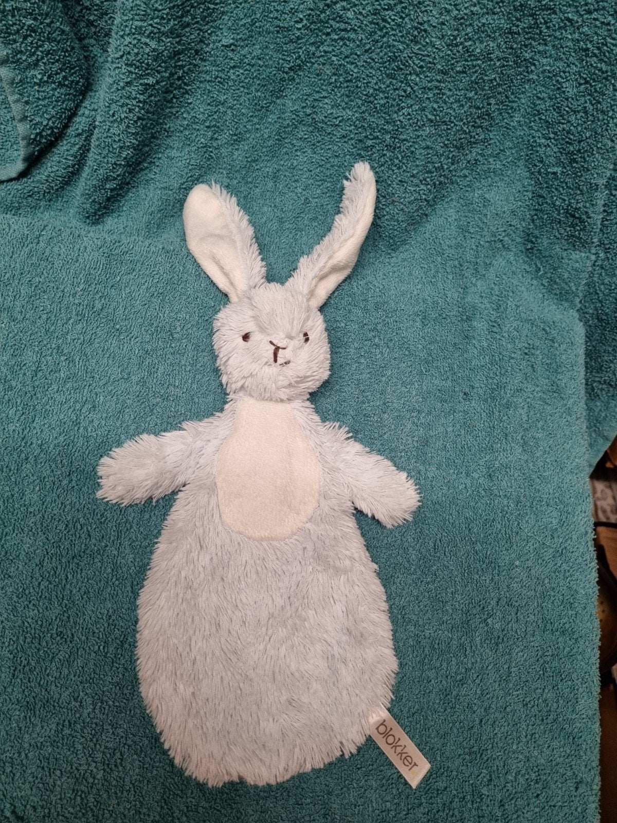 Blokker knuffel konijn blauwe doekje nr 36, Ophalen of Verzenden, Nieuw, Konijn