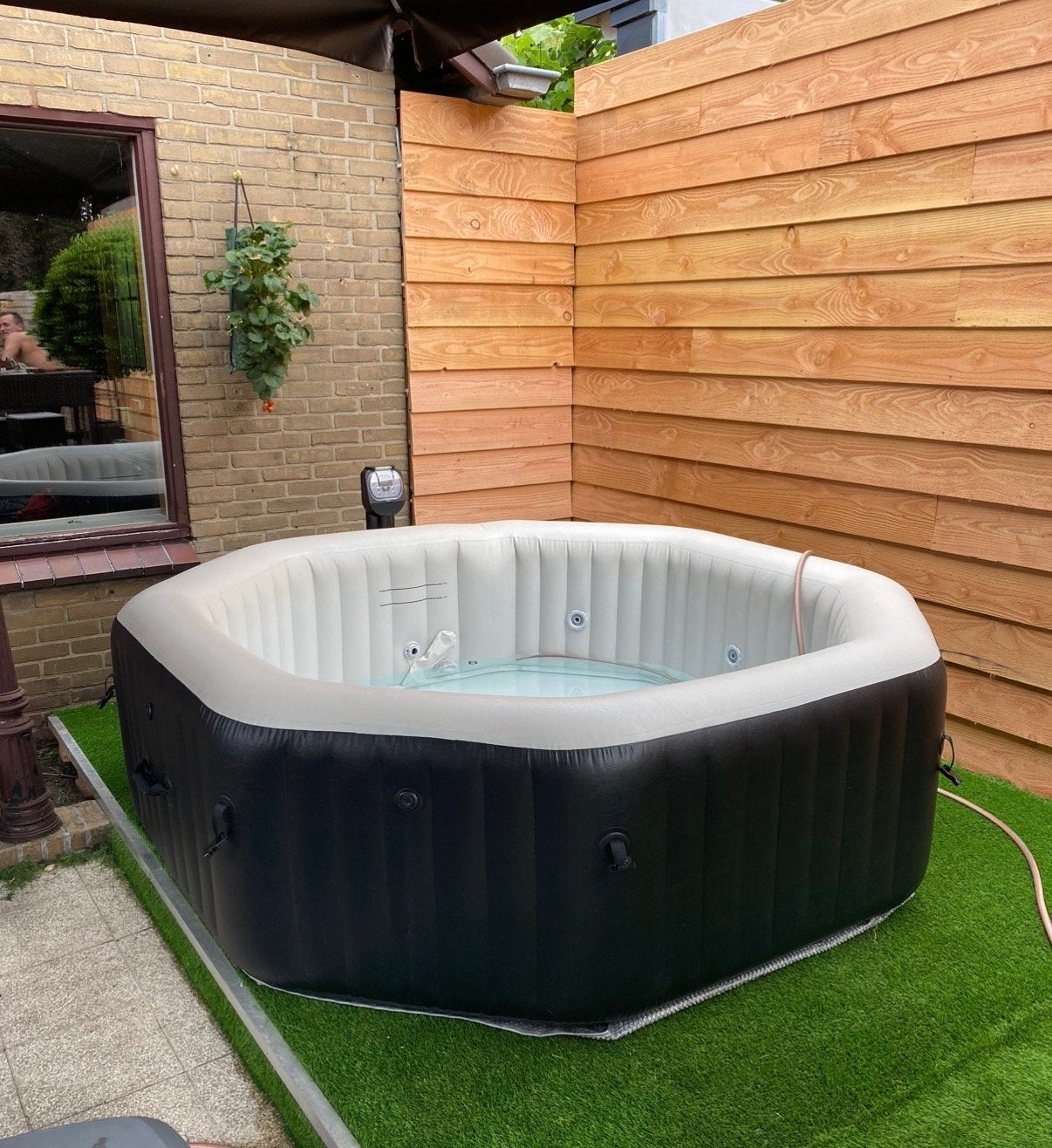 Intex 6persoons jacuzzi met bubbels en jets, Ophalen of Verzenden, Zo goed als nieuw