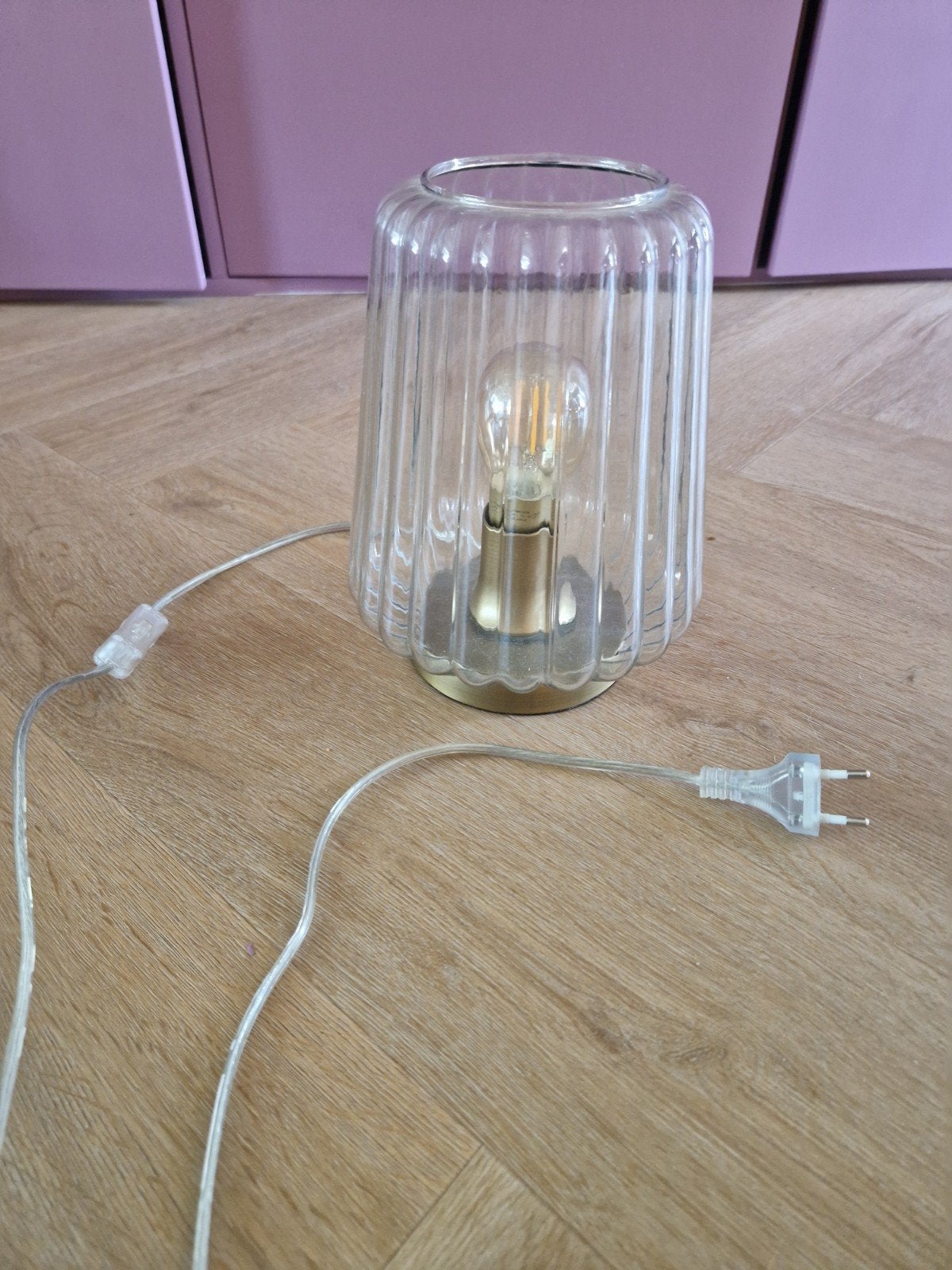 Glazen tafellamp met gouden voet, Ophalen of Verzenden, Gebruikt, Glas