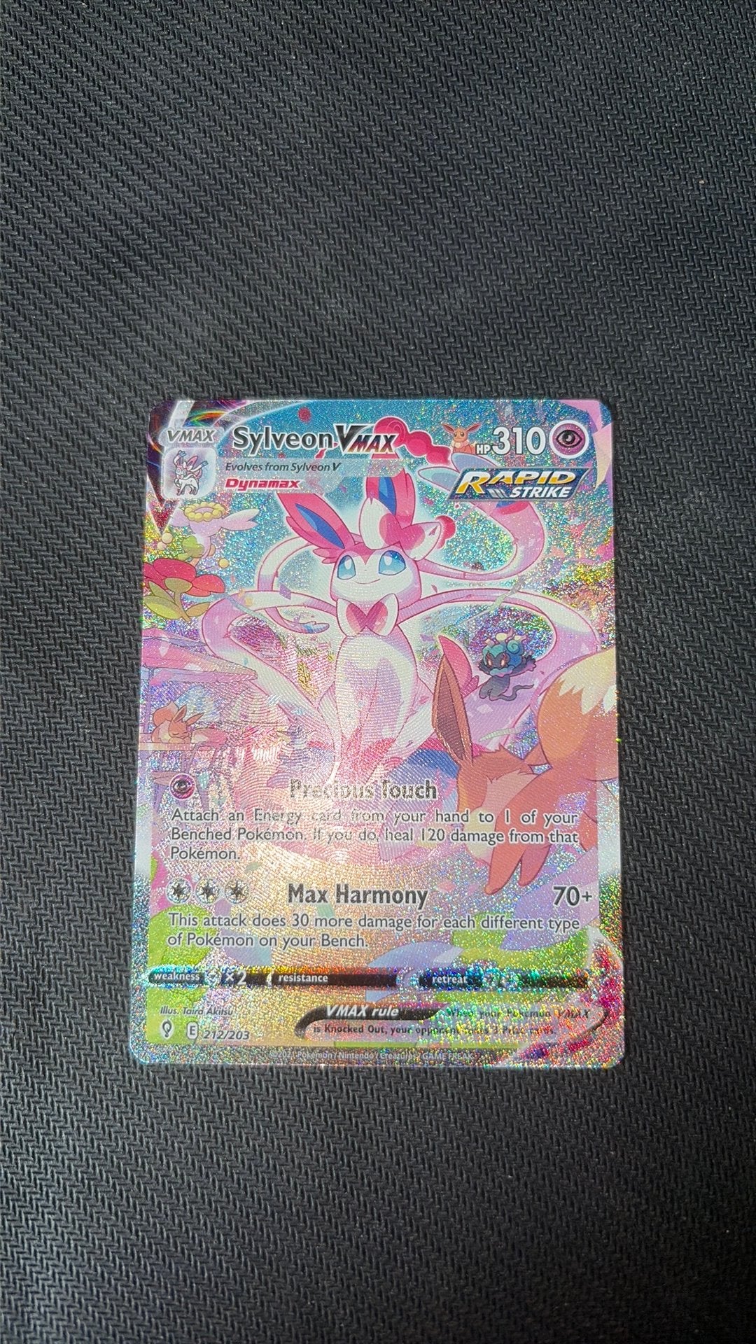 Sylveon Vmax (212) - Evolving skies / NM, Ophalen of Verzenden, Zo goed als nieuw