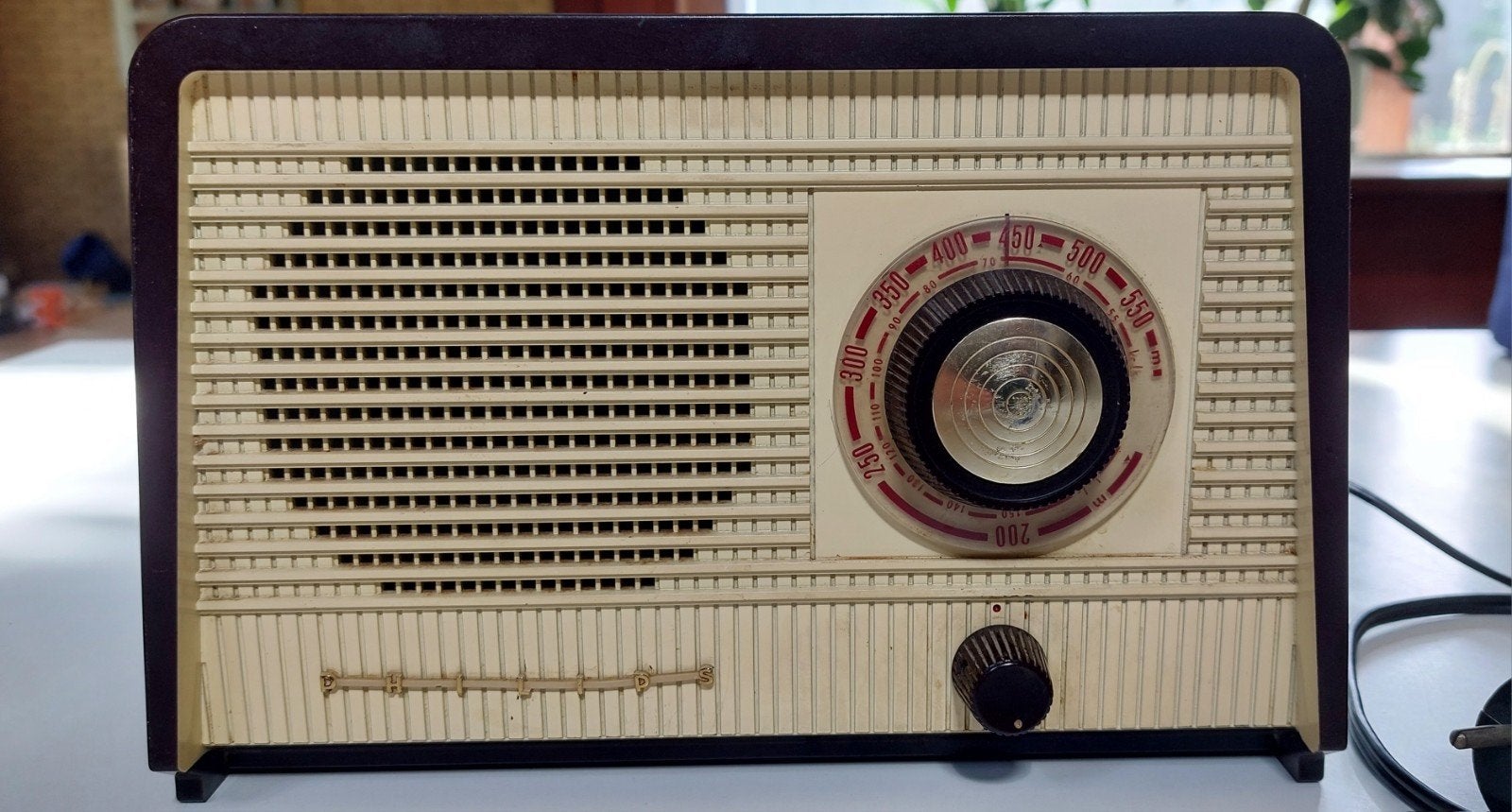 Vintage Philips bakelieten radio - Bruin/Crème, Ophalen of Verzenden, Gebruikt, Overige typen