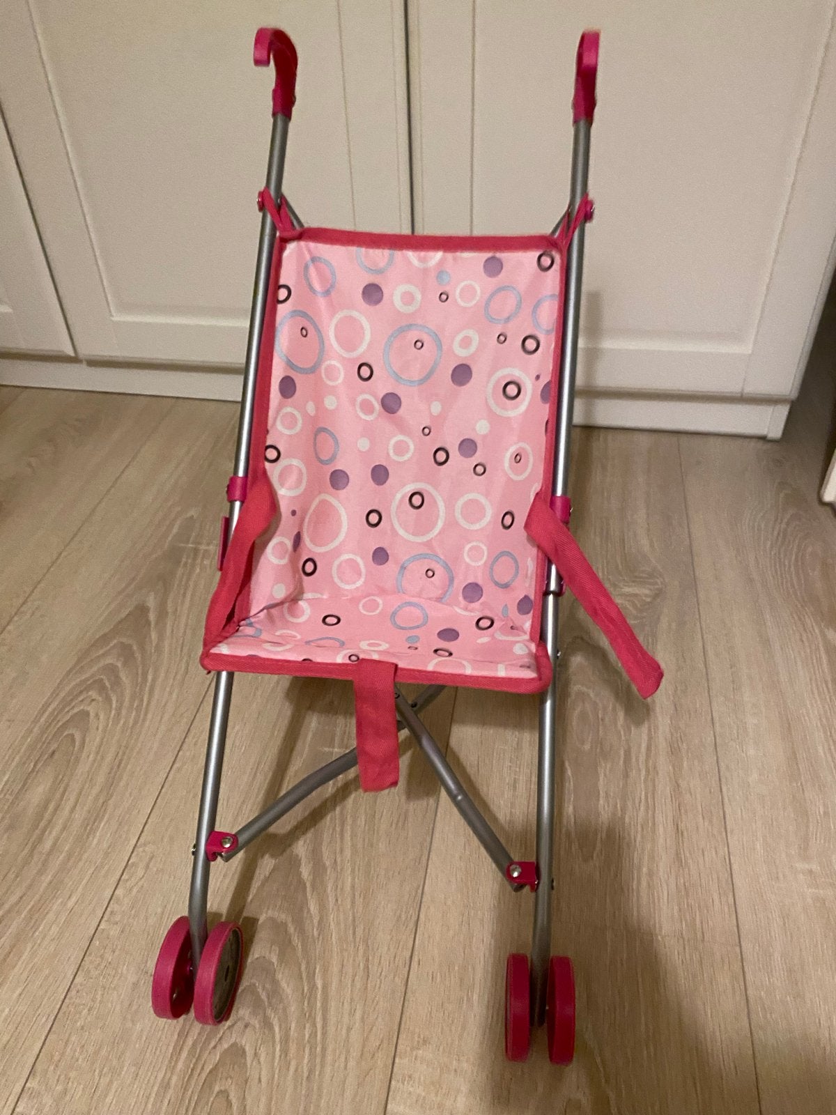 Roze poppenbuggy met stippen, Ophalen of Verzenden, Zo goed als nieuw, Meisje
