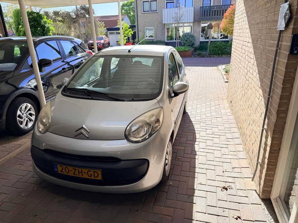 Citroën C1 1.0 5-DRS 2008 Grijs, Auto's, Voorwielaandrijving, Android Auto, 4 stoelen, C1