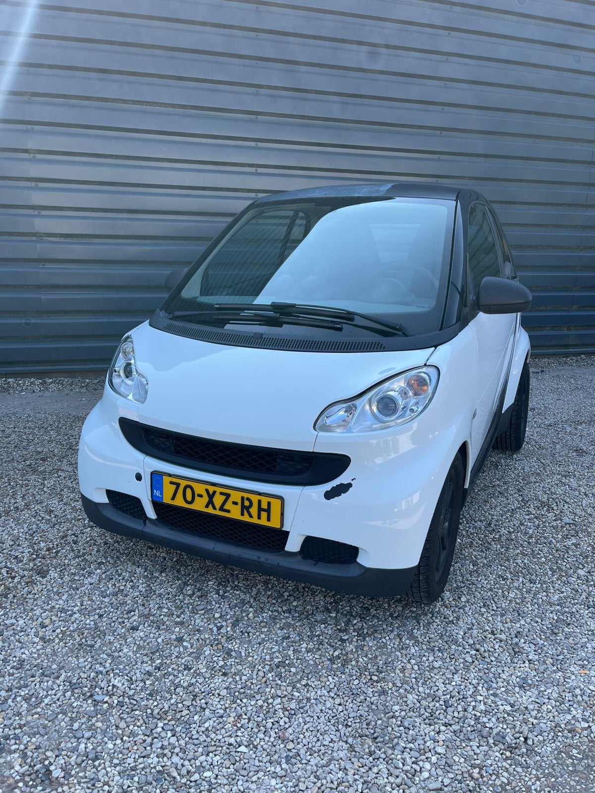 Smart ForTwo 1.0 45KW Coupe MHD AUT 2007 Zwart, Auto's, Achterwielaandrijving, 18 €/maand, 61 pk, Wit