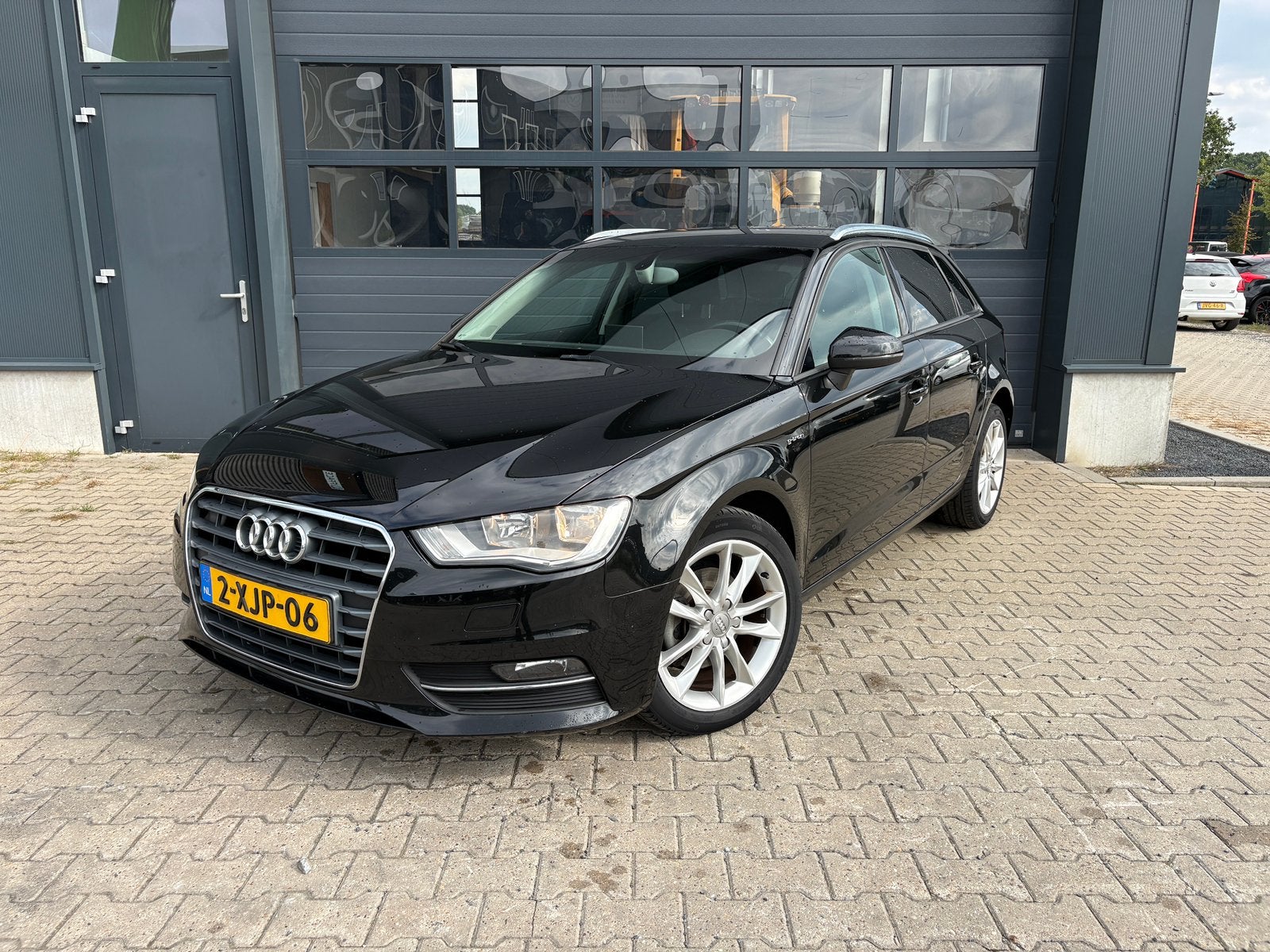Audi A3 1.4TFSI G-tron 5-Drs *S-tronic DEFECT*, Navigatiesysteem, 4 cilinders, CNG (Aardgas), Leder en Stof