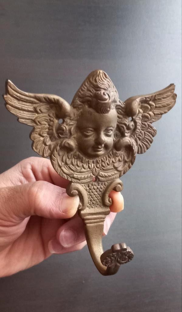 Antiek zware brons muurhaak handdoekhaak uit frankrijk . nr7, Ophalen of Verzenden, Brons