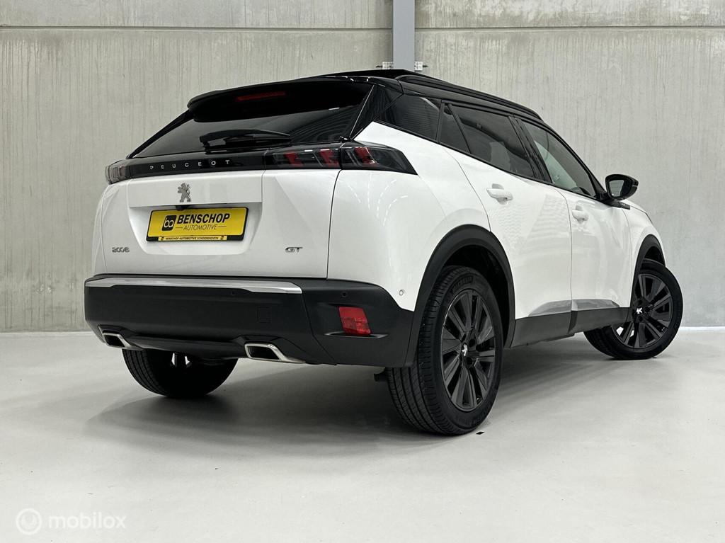 Peugeot 2008 1.2 PureTech GT Pack Panodak Virtual Navi Carpl, Auto's, Peugeot, Automatische klimaatregeling, Zwart, 1199 cc, Wit