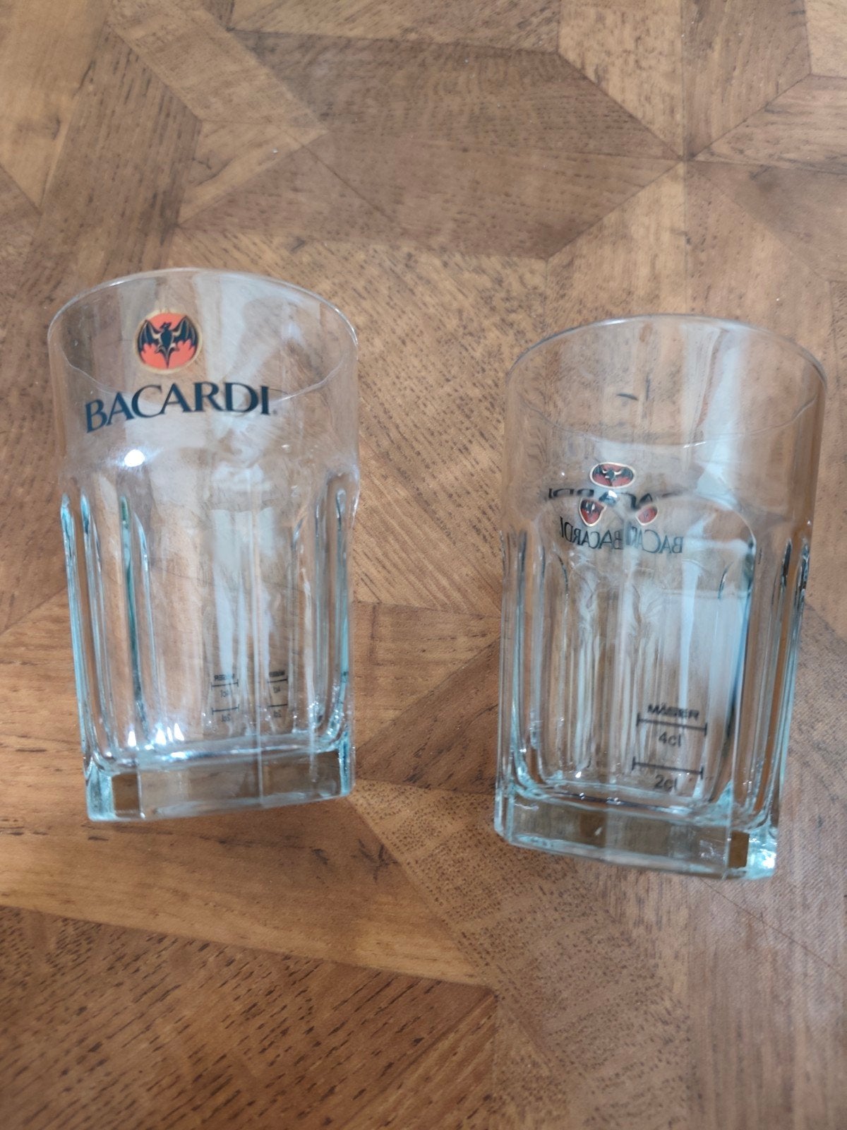 Bacardi glazen wit, Ophalen of Verzenden, Zo goed als nieuw, Overige typen