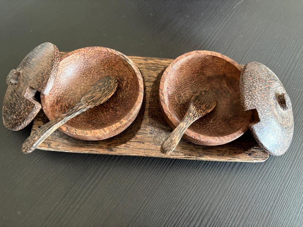 Balinees Peper & Zout stel / Saus bakjes, Huis en Inrichting, Ophalen of Verzenden, Zo goed als nieuw, Bruin