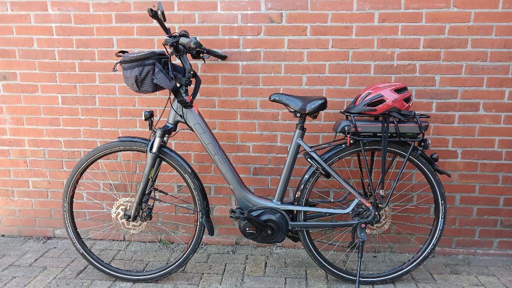 Elektrische dames fiets CUBE Touring Hybrid Pro 500 (2017), Ophalen, Gebruikt, 47 tot 51 cm, Cube