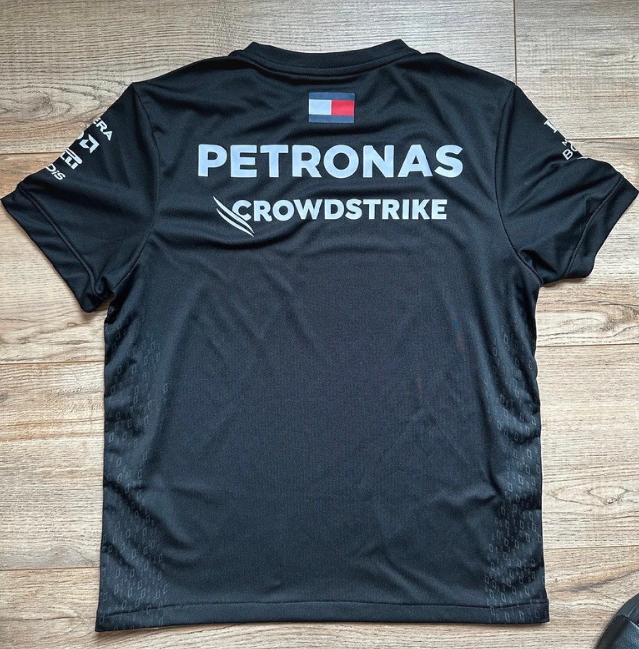 Mercedes-AMG Petronas F1 Team T-shirt Maat M, Maat 48/50 (M), Zwart, Ophalen of Verzenden, Zo goed als nieuw