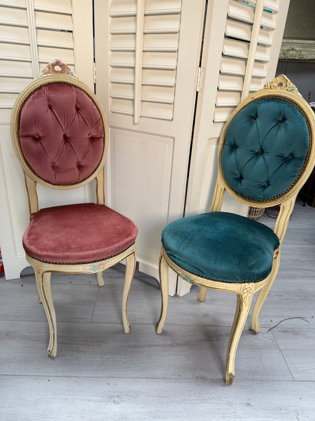 Set van 2 Vintage Medaillon Stoelen - Roze & Petrol, Ophalen
