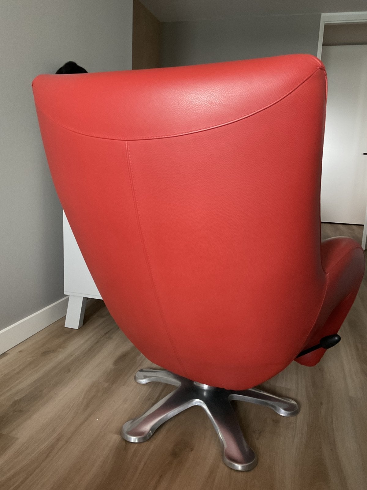 Leolux lederen relaxfauteuil kleur orange/rood, Huis en Inrichting, Ophalen, Gebruikt, Modern, 50 tot 75 cm
