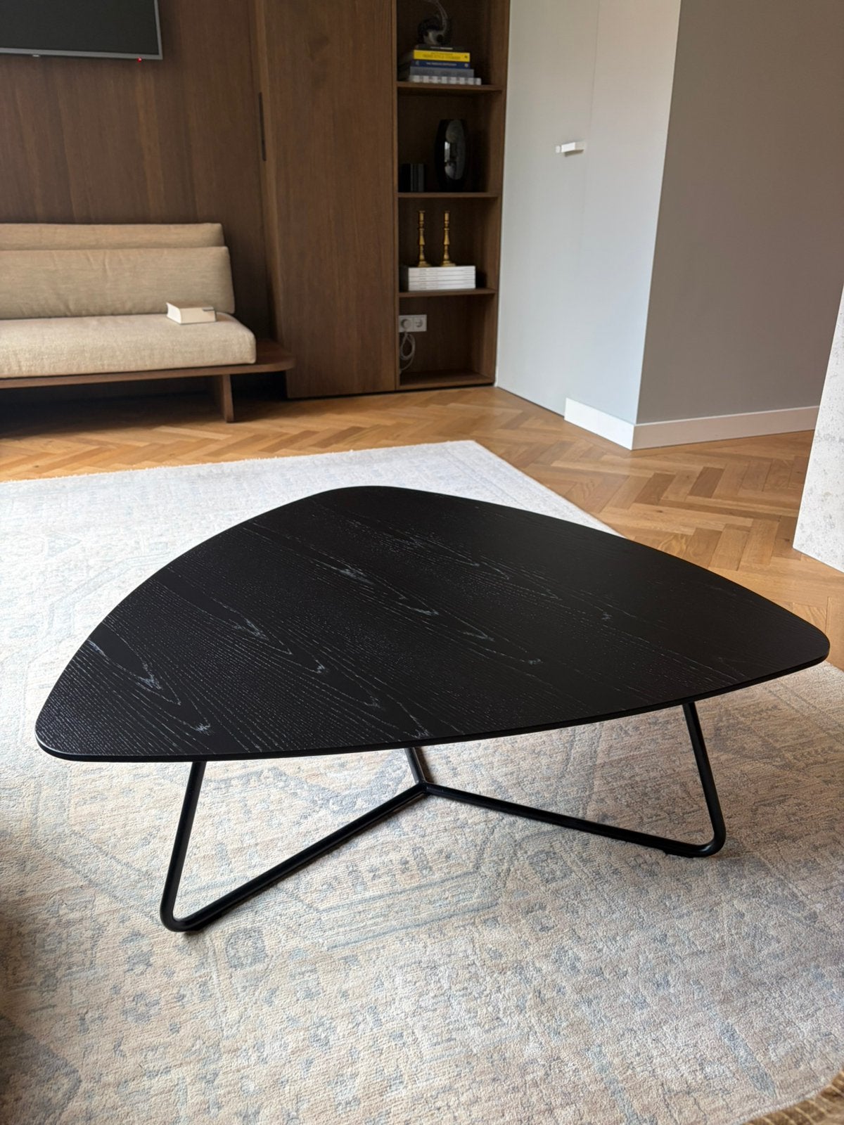 Zwarte driehoekige salontafel, Ophalen, Rechthoekig, 50 tot 100 cm