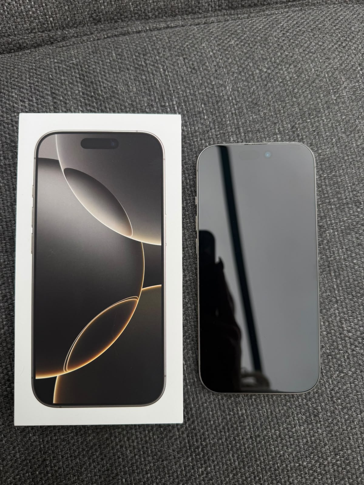Iphone 16 pro 128 GB Grijs, Telecommunicatie, Ophalen, Zo goed als nieuw, Grijs, 128 GB