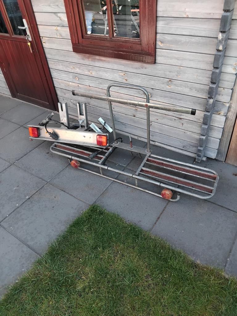 2 maal fietsen dragers., Fietsen en Brommers, Ophalen