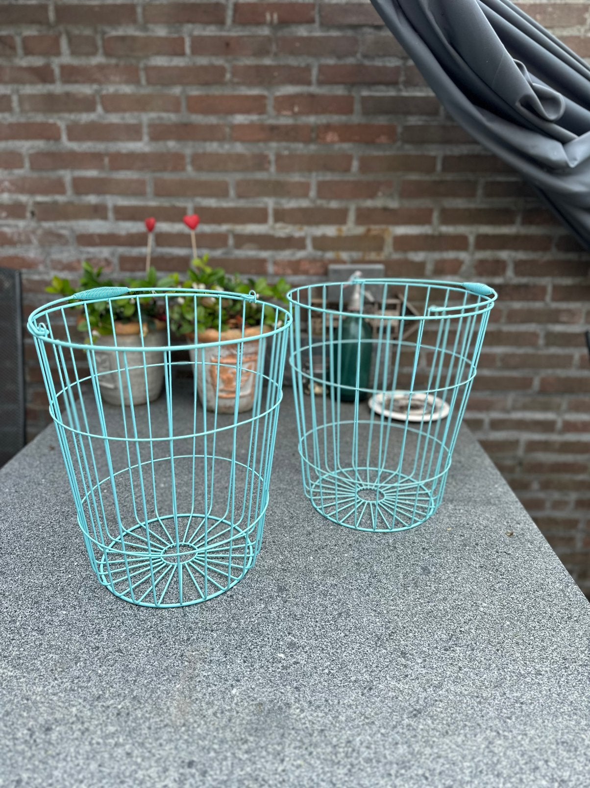 2 leuke draadmanden blauw, Ophalen, Zo goed als nieuw