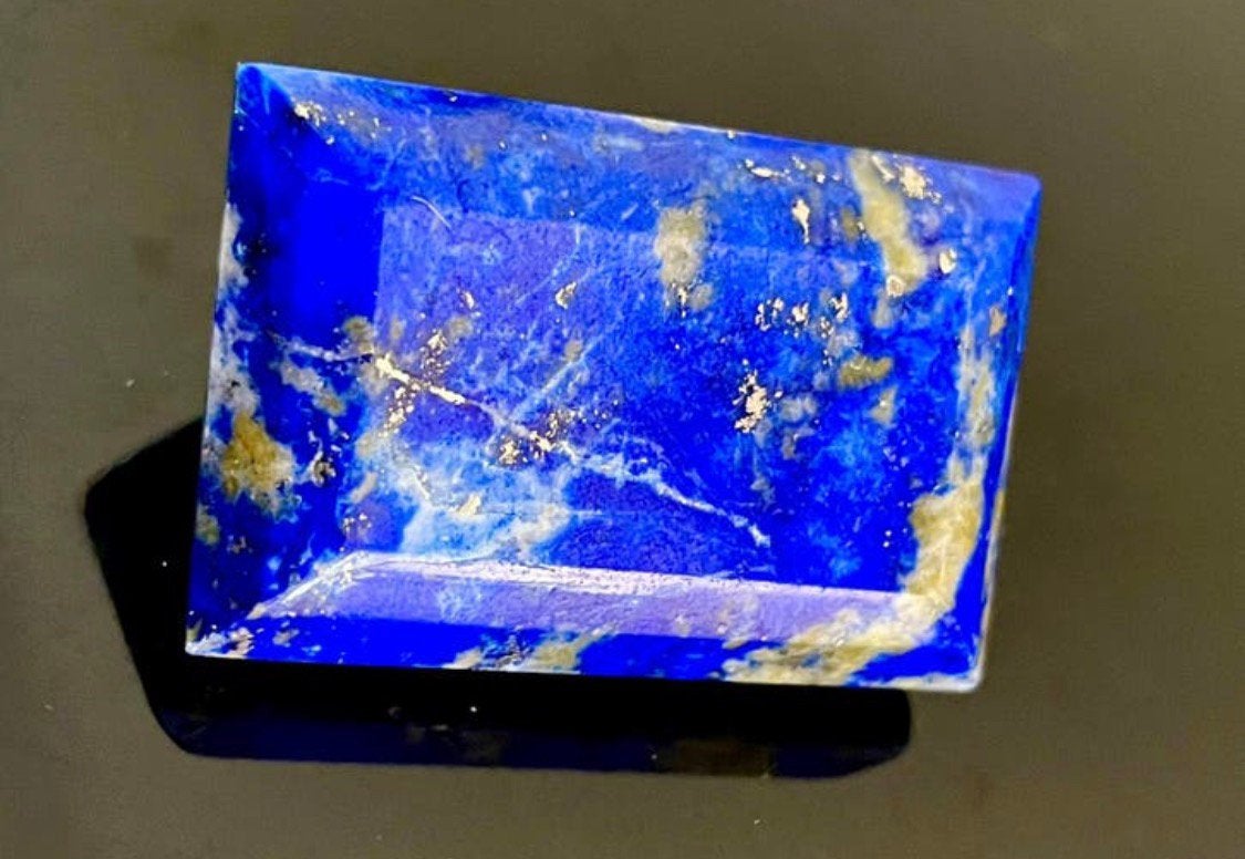 Lapis lazuli, een edelsteen-20 grm 3,5x2,5 cm, Ophalen of Verzenden, Zo goed als nieuw